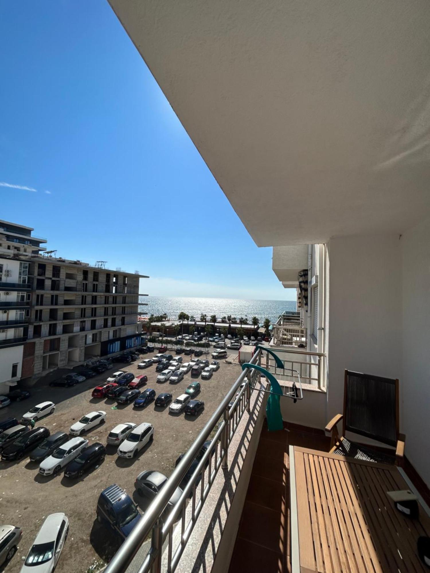 Apartament Raci Shëngjin エクステリア 写真