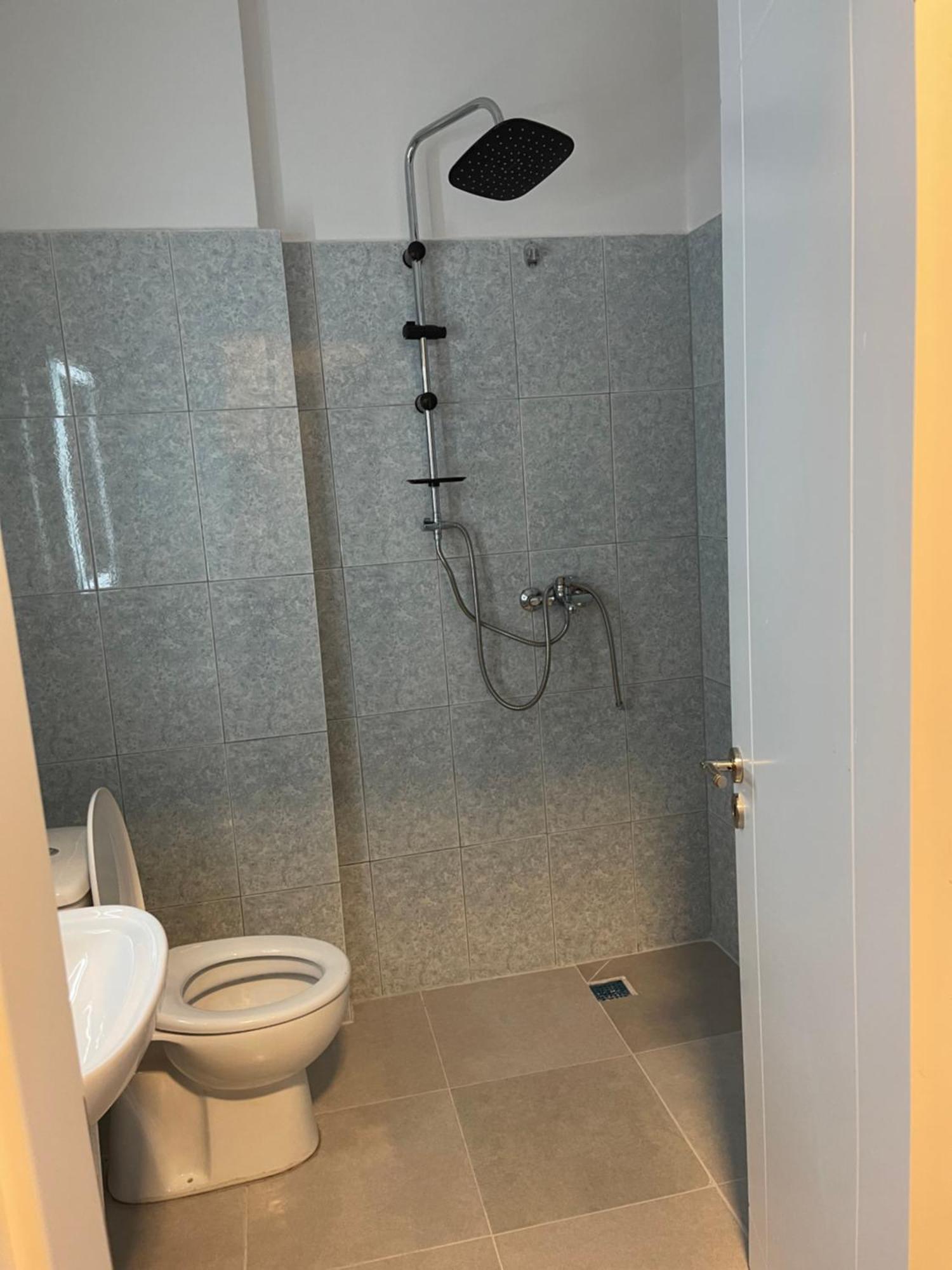Apartament Raci Shëngjin エクステリア 写真